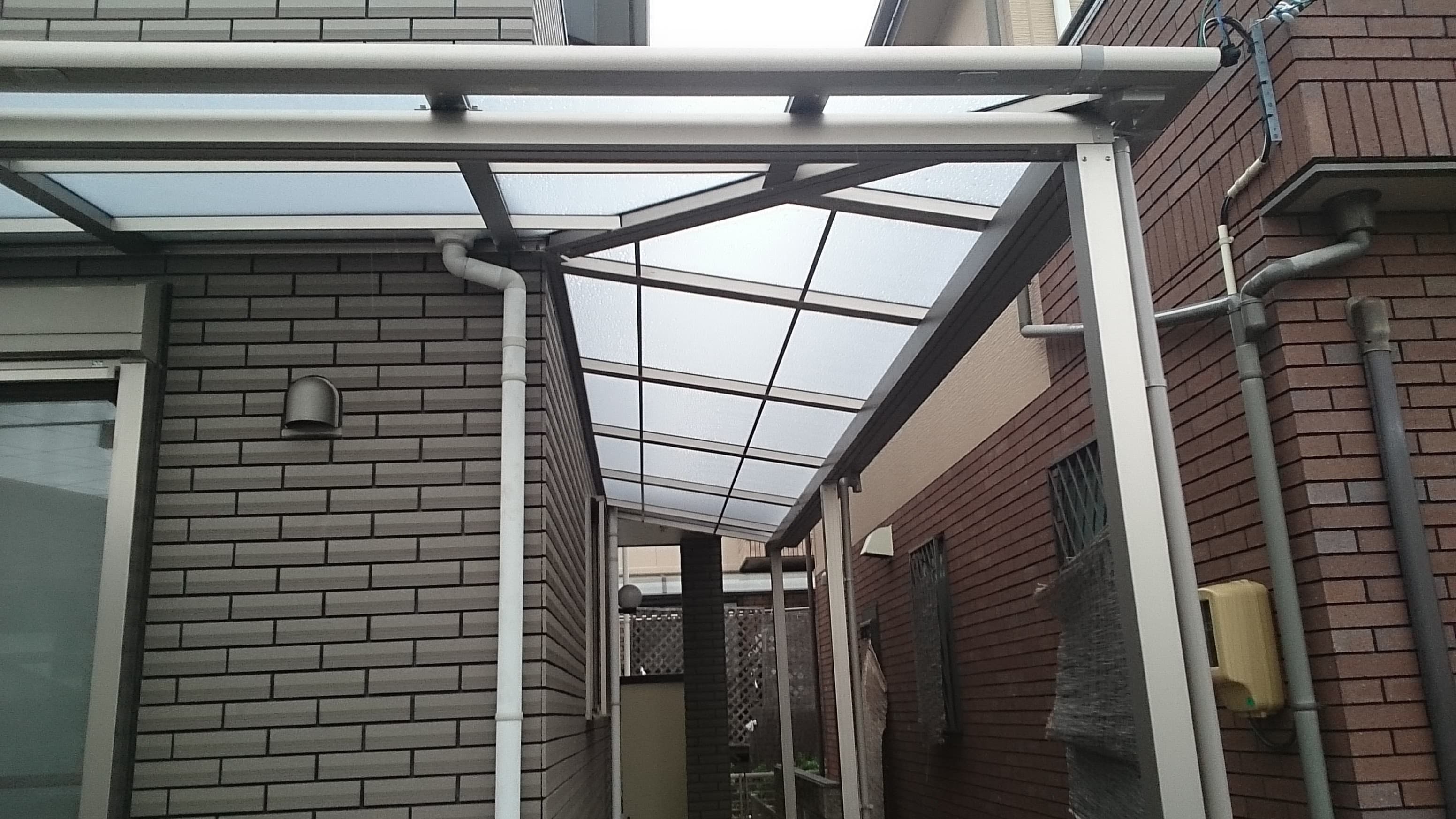 テラス新設工事 | 名古屋市北区のエクステリア工事ならイズ美