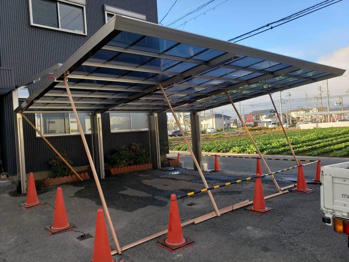 2台用カーポート新設工事 | 名古屋市北区のエクステリア工事ならイズ美