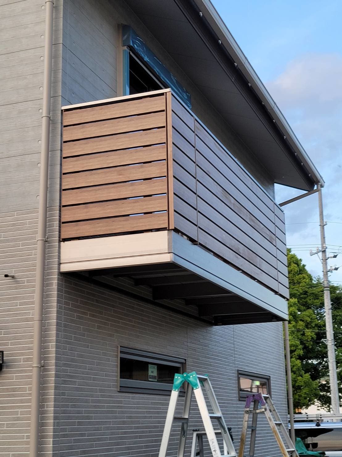 バルコニー新設 | 名古屋市北区のエクステリア工事ならイズ美