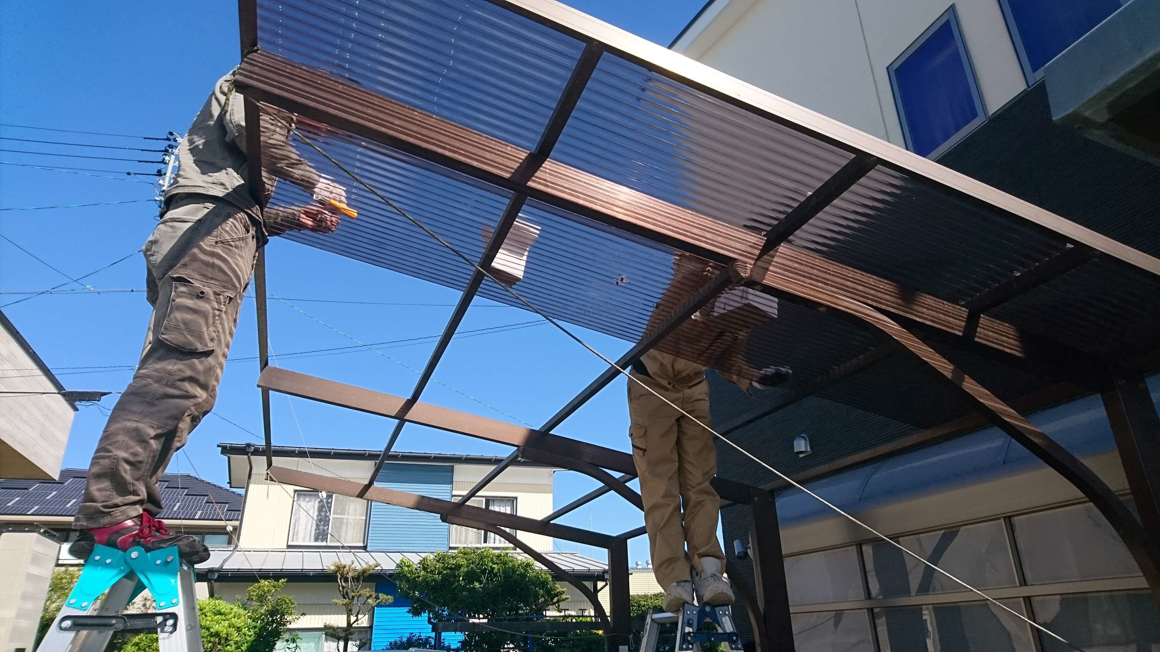 波板張替え 名古屋市北区 | 名古屋市北区でエクステリア工事ならイズ美