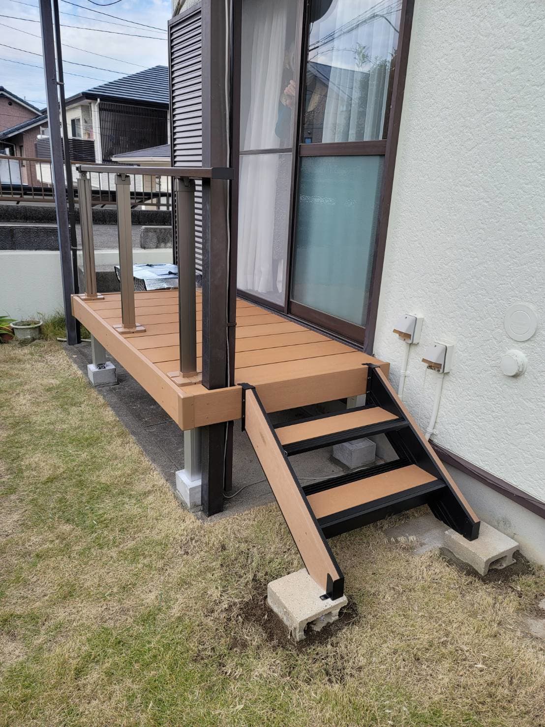 ウッドデッキ新設 | 名古屋市北区のエクステリア工事ならイズ美