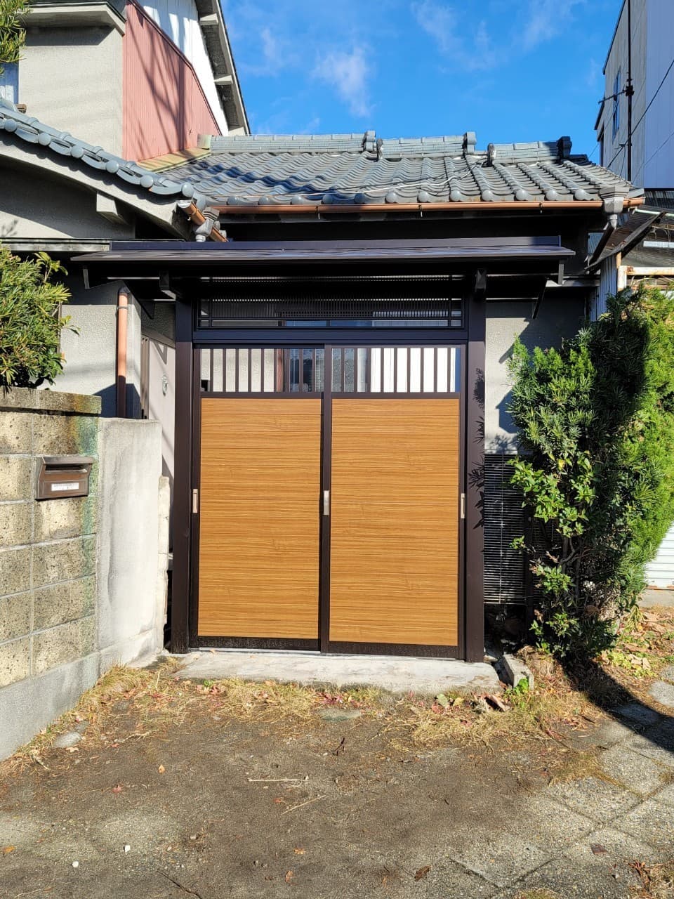 門の設置 | 名古屋市北区のエクステリア工事ならイズ美