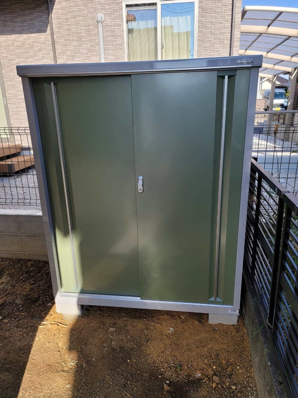 中型物置の設置 | 名古屋市北区のエクステリア工事ならイズ美